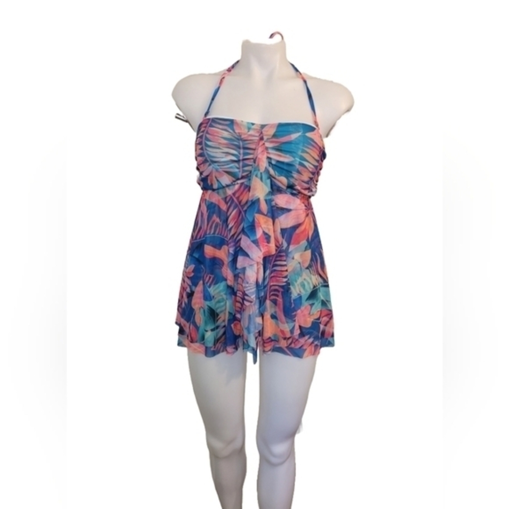 strappy blouse Vibrant colors for the beach